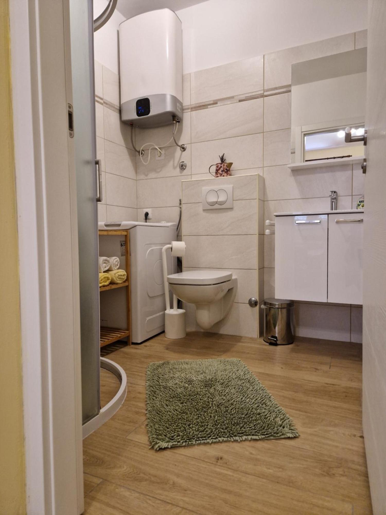 מאלי לוסיניי Apartments Mara מראה חיצוני תמונה