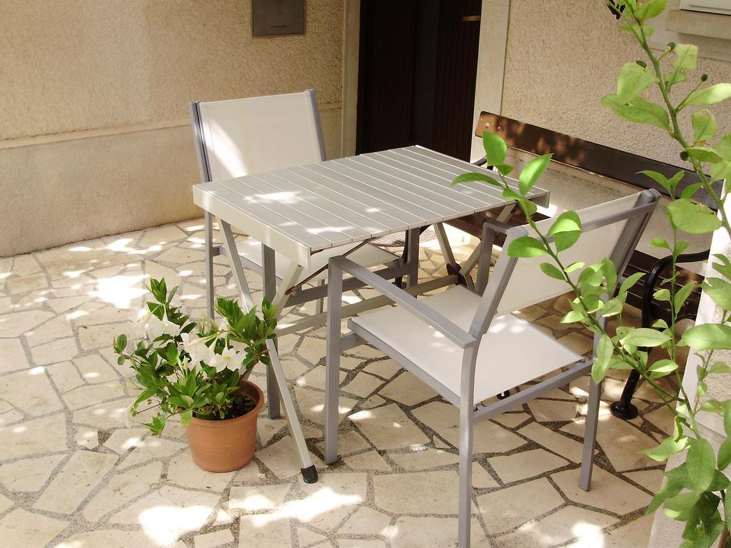 מאלי לוסיניי Apartments Mara חדר תמונה