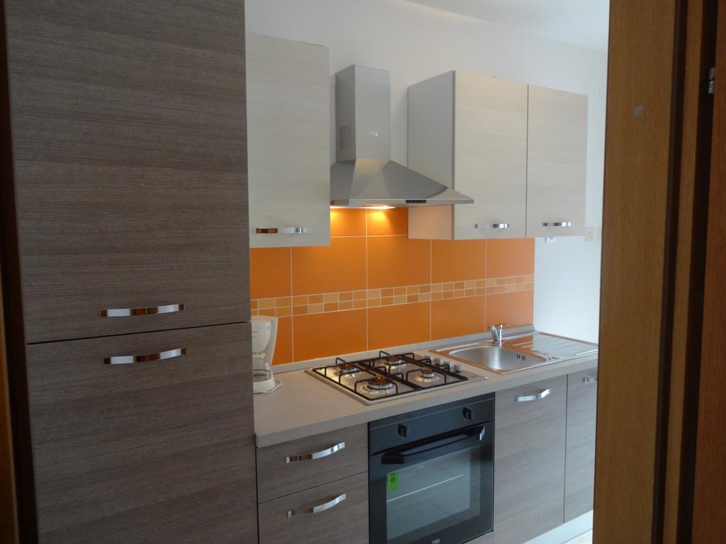 מאלי לוסיניי Apartments Mara מראה חיצוני תמונה